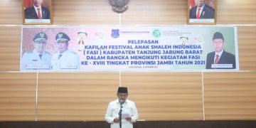 Bupati Tanjung Jabung Barat Drs. H. Anwar Sadat, M. Ag